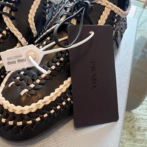 Prada Black/White woven Lace-Up Loafer Moccasins *New with Tags* - Picture 5 of 9